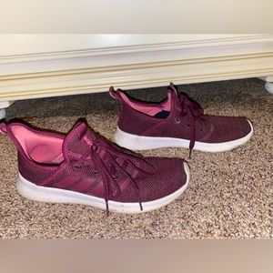 Adidas sneaker. Size 8